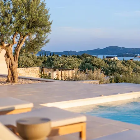 Belvedere * Sveti Filip i Jakov