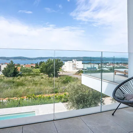 Belvedere Sveti Filip i Jakov