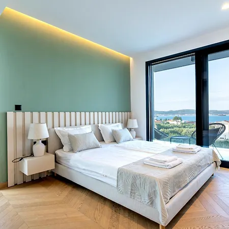 Belvedere Villa *