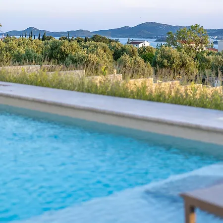 Belvedere *